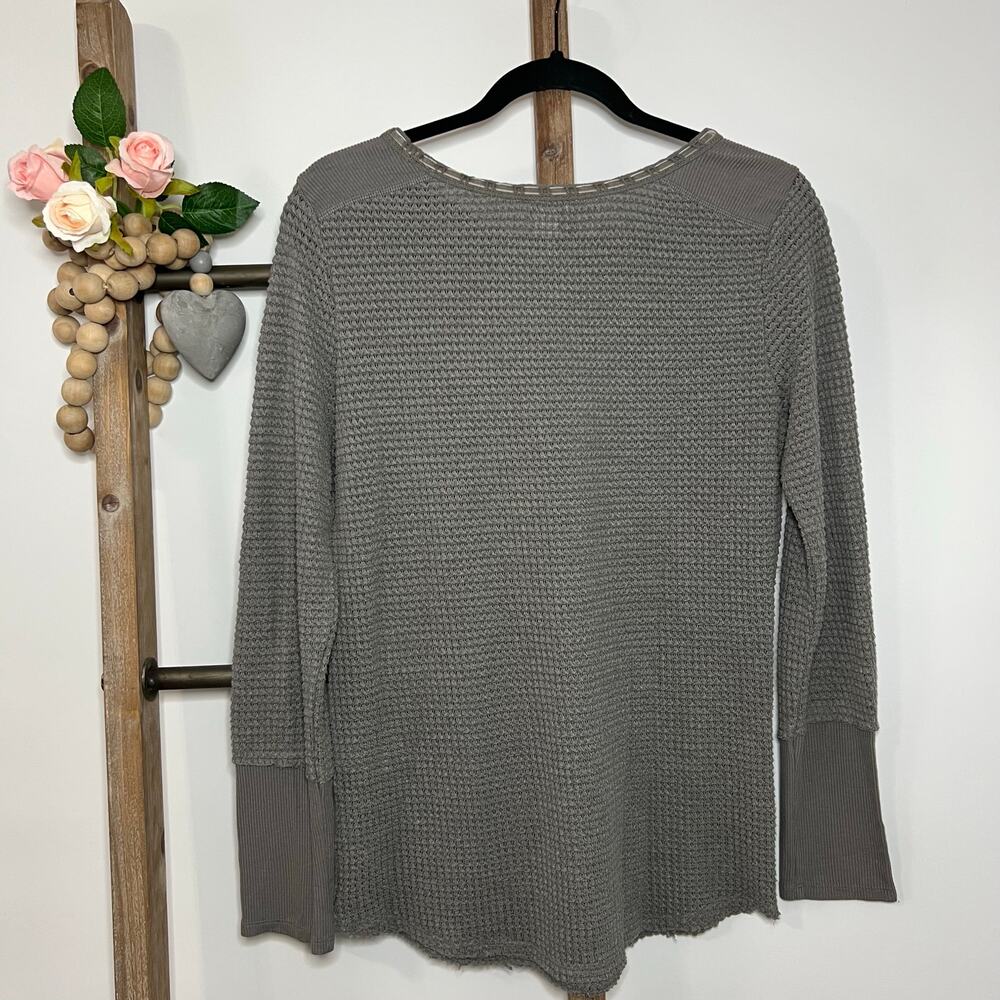Sundance Long Sleeve Gray Thermal Waffle Knit Top Size Small - Picture 5 of 7